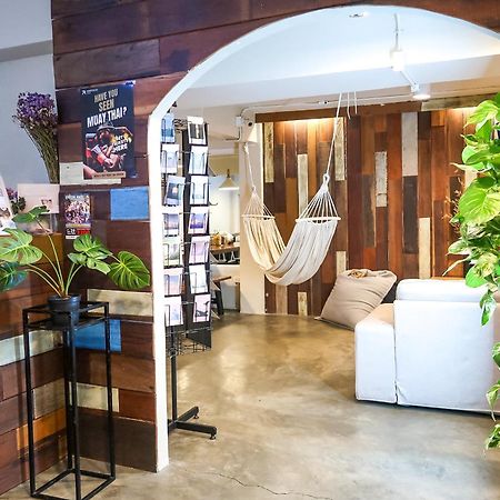 Qilombo Hostel Silom - Hq Bangkok Exterior foto